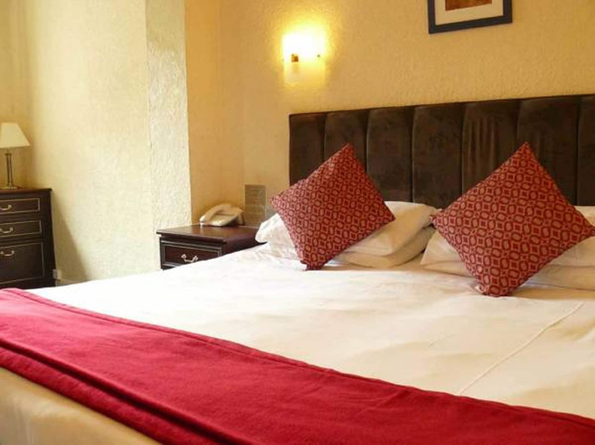 Springfield Hotel & Health Club Halkyn Екстериор снимка