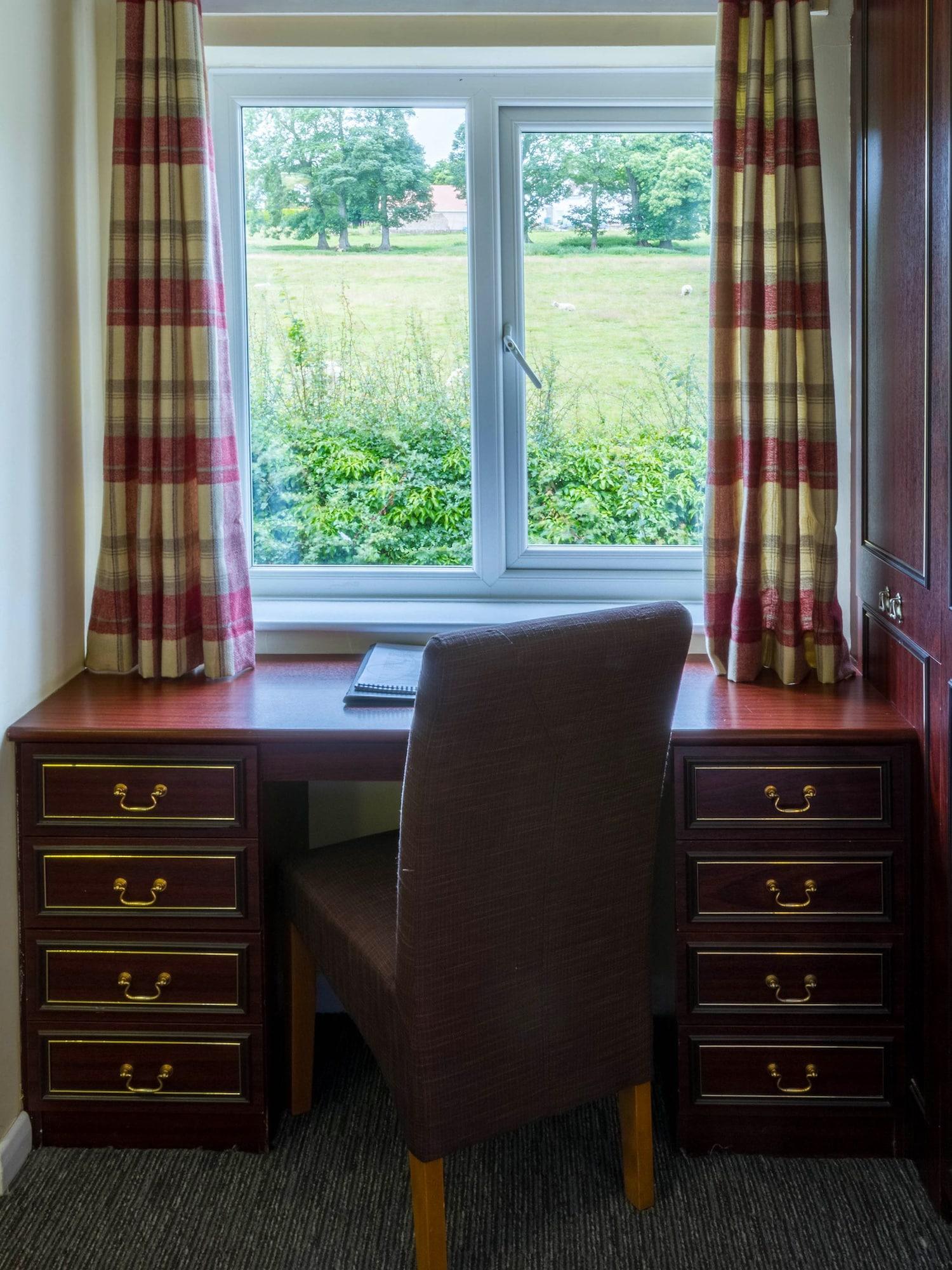 Springfield Hotel & Health Club Halkyn Екстериор снимка