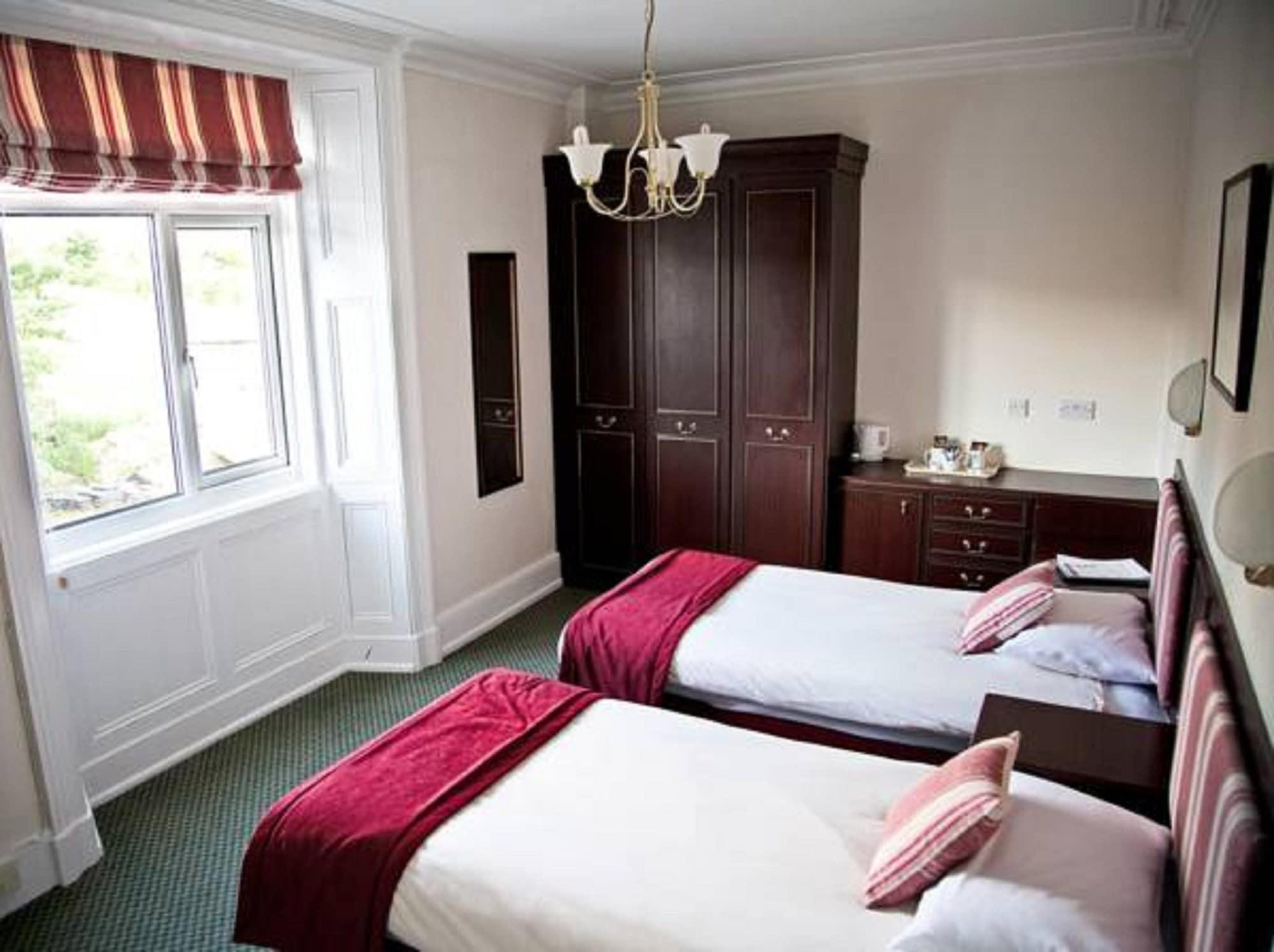 Springfield Hotel & Health Club Halkyn Екстериор снимка