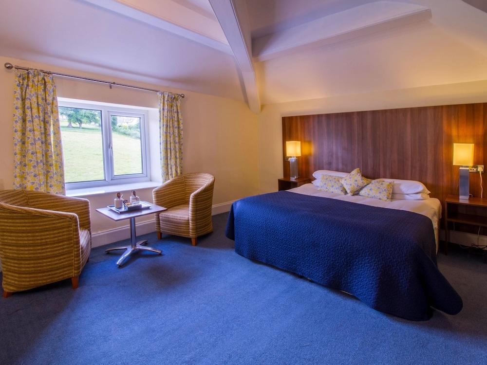 Springfield Hotel & Health Club Halkyn Екстериор снимка