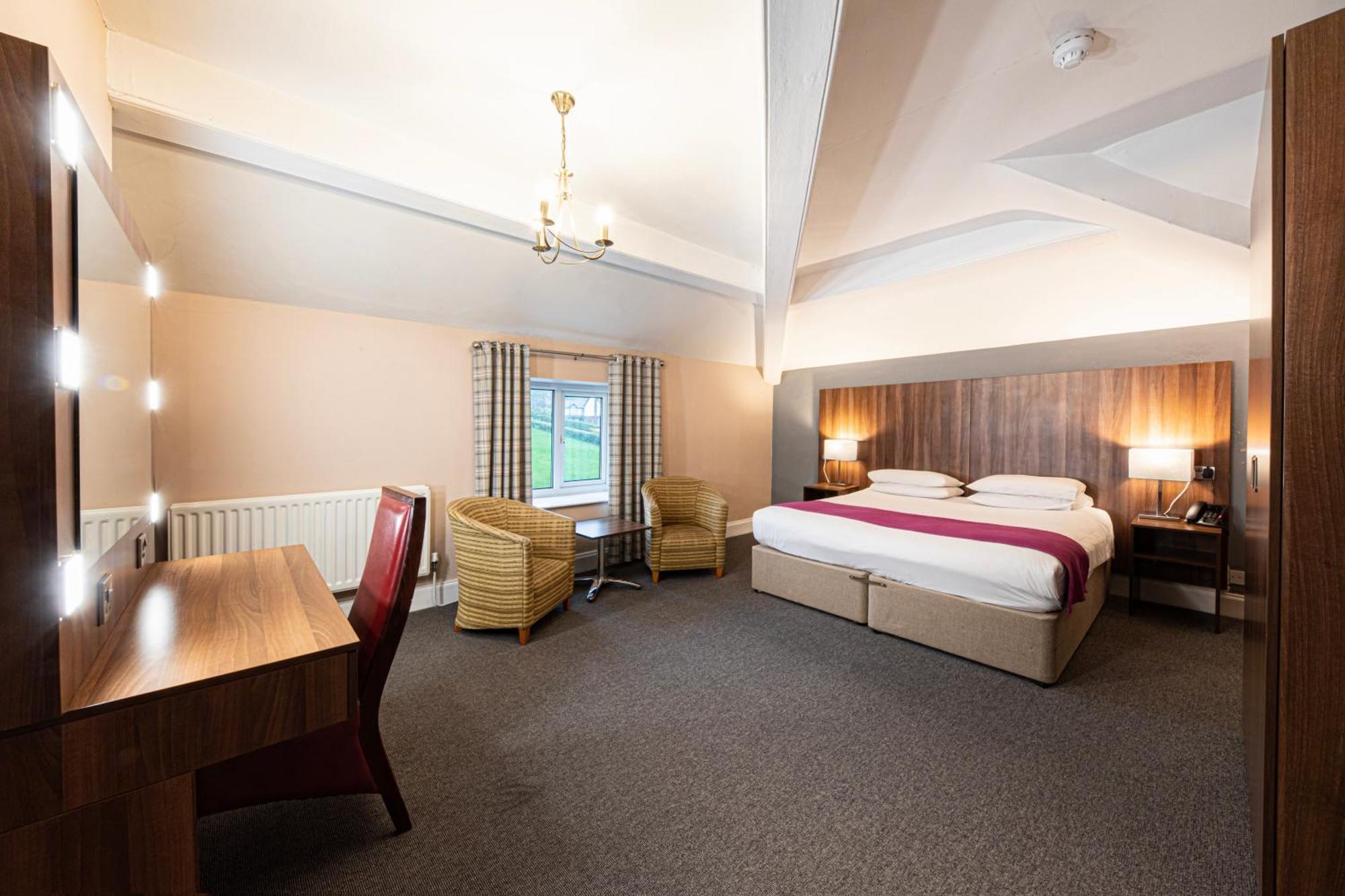 Springfield Hotel & Health Club Halkyn Екстериор снимка