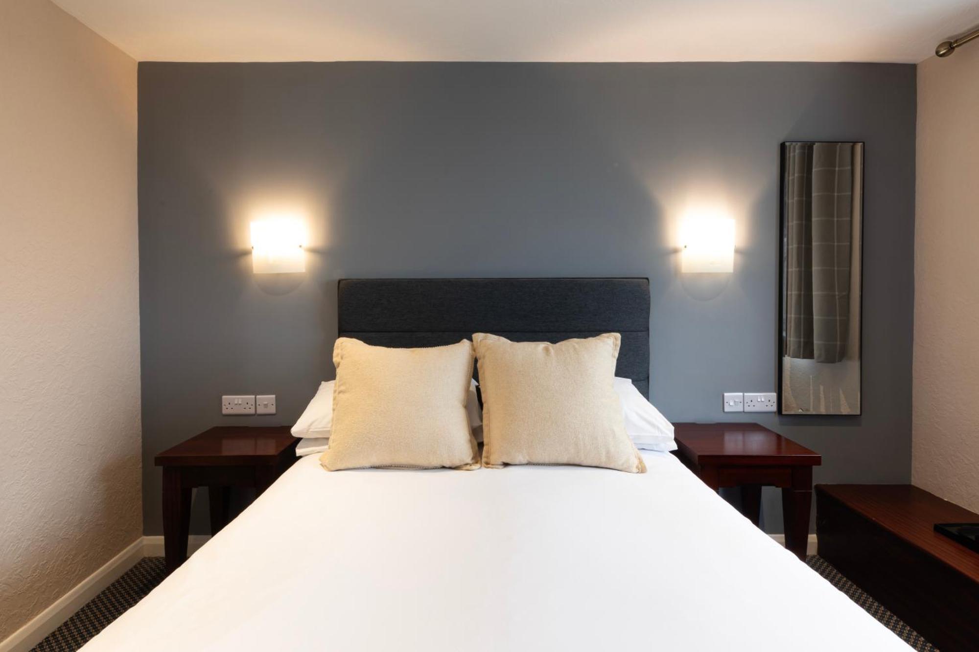 Springfield Hotel & Health Club Halkyn Екстериор снимка
